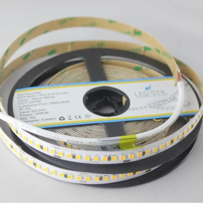 Світлодіодна стрічка LED-STIL 3000K 18 Вт/м 2835 192 діода IP33 24 Вольта 2600 lm тепле світло (DFP2835-192C3-IP33-24V)