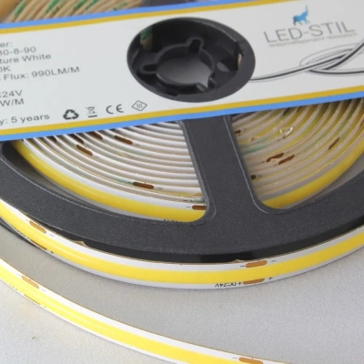 Світлодіодна стрічка LED-STIL 4000K 9 Вт/м COB 480 діодів IP33 24 Вольта 950 lm нейтральне світло (UC4-24-480-8-90)