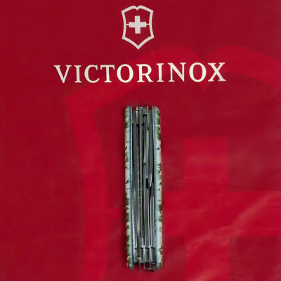 Ніж Victorinox Huntsman Army 91 мм Піксель + Лого (1.3713.3_W3941p)
