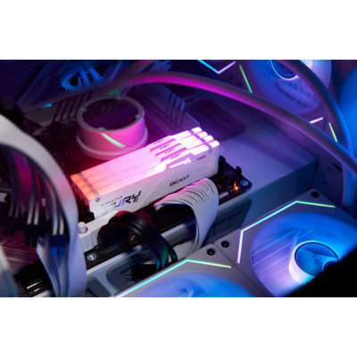 Модуль пам'яті для комп'ютера DDR5 16GB 6000 MHz Beast RGB EXPO White Kingston Fury (ex.HyperX) (KF560C36BWEA-16)